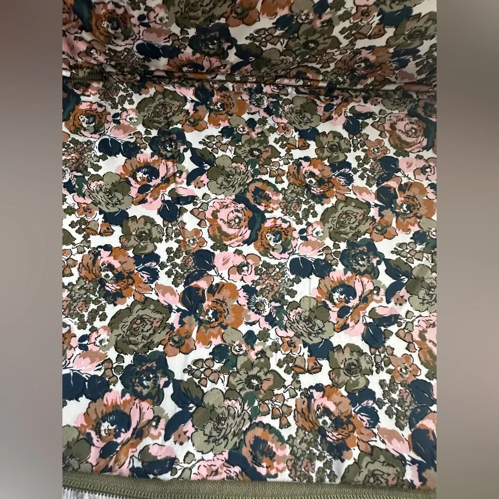 Vera Bradley Olive Green Quilted Laptop Sleeve - Picture 5 of 5